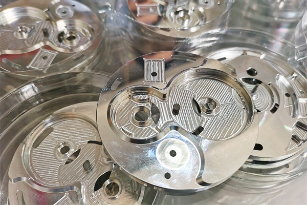 佛山制造：鋁合金手機(jī)外殼，革新您的移動體驗